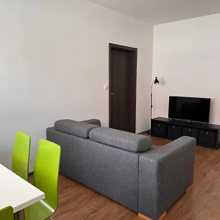 Apartman Ab Kryte Parkovani Zdarma Ceske Budejovice Exterior photo