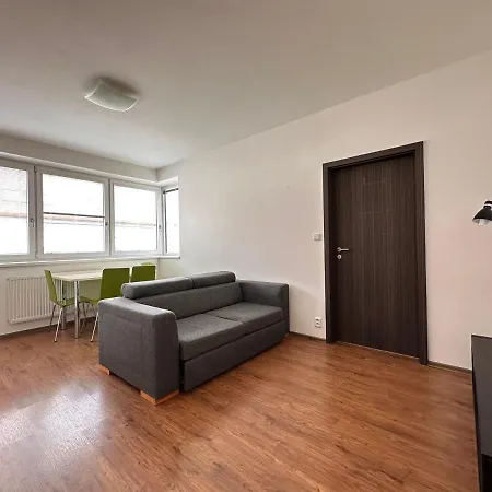 Apartman Ab Kryte Parkovani Zdarma Ceske Budejovice Exterior photo