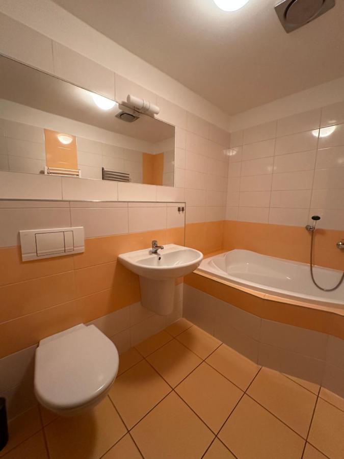 Ab Kryte Parkovani Zdarma Ceske Budejovice